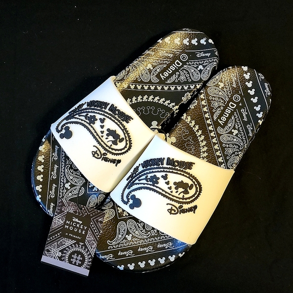 Disney Shoes - NWT! Mickey Mouse Pool and Beach Slides DISNEY SUMMER VACATION